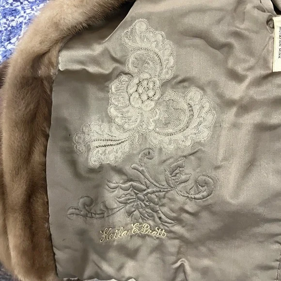 Graf's Exclusive Furs Vintage Mink Jacket - Picture 6 of 6